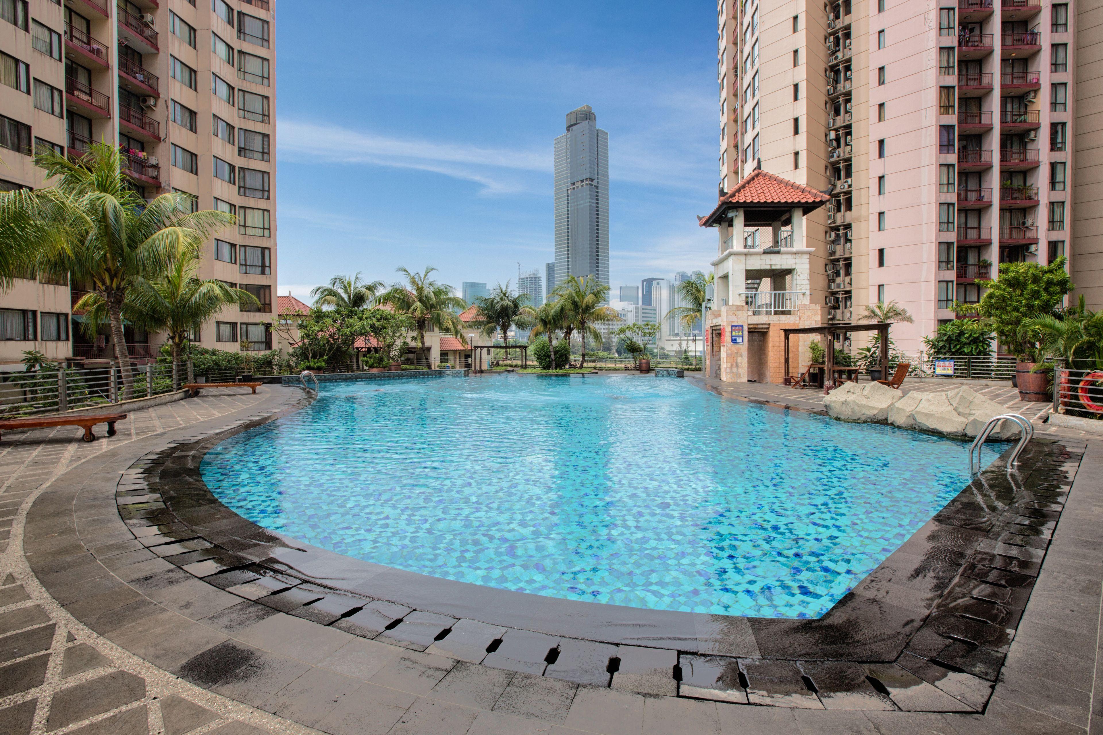 Horison Ultima Suite Rasuna Jakarta * Dual Pools | From $31
